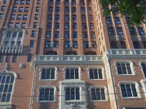 The Tudor Arms Hotel Cleveland - a DoubleTree by Hilton
