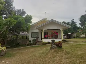 Balai Mariacaria Pension House