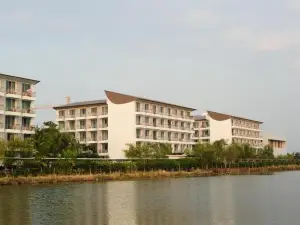 ISanook Airport Residence