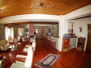 Tymfaia Hotel