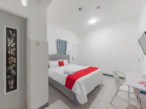 RedDoorz Syariah Near Alun Alun Ciledug Cirebon