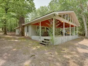 Arkansas Vacation Rental on Greers Ferry Lake!