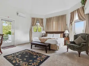The Columbia Inn at Peralynna