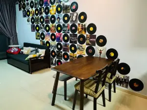 Sea View Cozy 2BR Forest City Near Tuas Duty free
