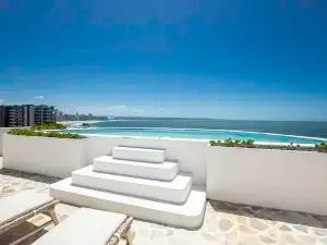 Point Waterfront Apartments