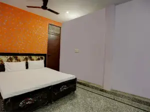 Hotel O Gayatri Palace