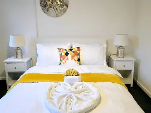 Sleek and Modern 2Bed Appartment