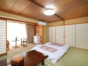 Raki Onsenryokan