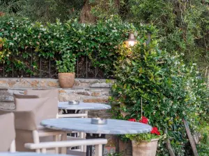 Oreiades Guesthouse
