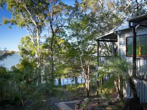 ยูมาร์เร็ลล่า ชอร์ นูสซ่า เลค รีทรีท