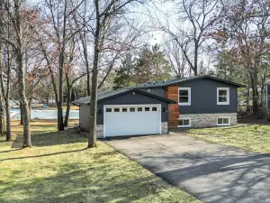Boat Dock, Hot Tub & Deck: Lakefront Nekoosa Home!