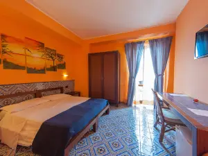 Petit Hotel