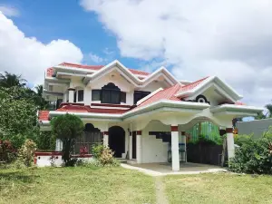Pascual House Bed and Breakfast