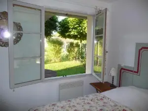 Splendide Vue Pyrénées, Rez de Jardin 2 Chambres