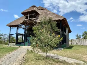 Enshama Game Lodge and Campsite