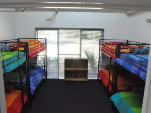 Alpine Sports Lodge