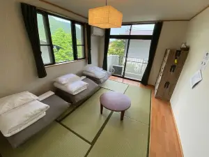 Hakone Guest House Gaku.