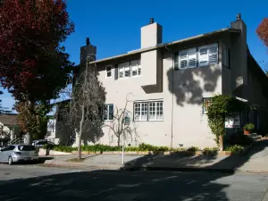 Carmel Wayfarer Inn