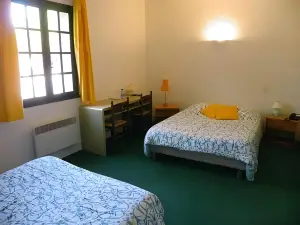 Human Hotel Restaurant Park