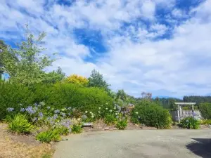 Golden Hills Farm Cottage