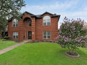 Pool retreat 5BA 2.5BA 4 King bed near lake