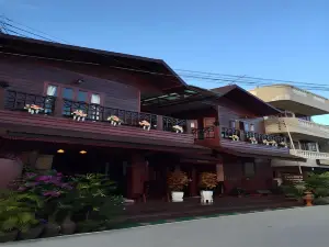 The Old Chiangkhan Boutique Hotel