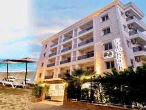 Palm Beach Hotel
