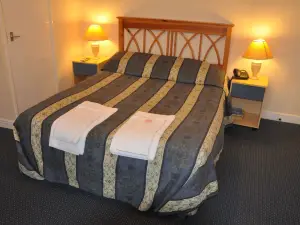 The Carlton Hotel