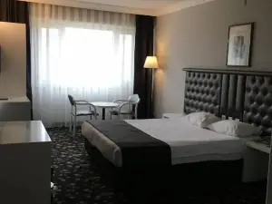 Hotel Eken Prestige