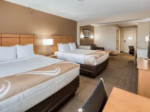 春田西南凱藝套房酒店 - 近 I-72