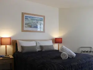 The Boathouse Luxury Apartments