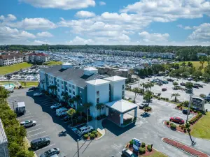Holiday Inn Express & Suites N. Myrtle Beach-Little River