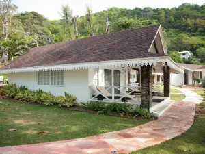 Blue Waters Inn