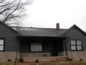 Spacious family-friendly 4-bedroom house in downtown Tell City