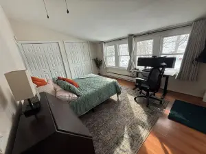 Lakefront Retreat w/ Kayaks, Firepit & Home Office.  Great Ice Fishing!