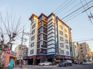세르비호텔
