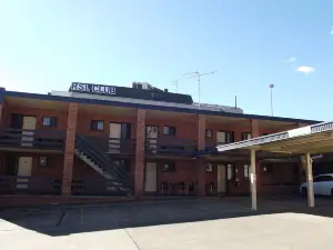 Centabrook Motor Inn