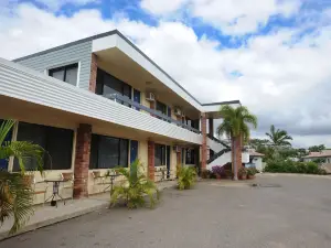 Shoredrive Motel