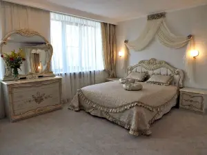 Отель «Кавказ»