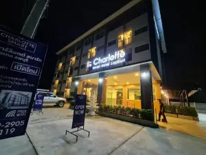 โรงแรมชาร์ล็อต สมาร์ท ลพบุรี