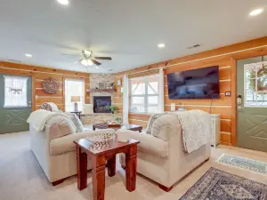 Jemez Springs Cabin w/ Deck + Mountain Views!