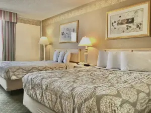 Brentwood Inn & Garden