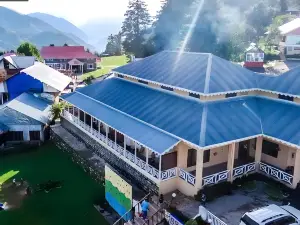 Lalazar Family Resort