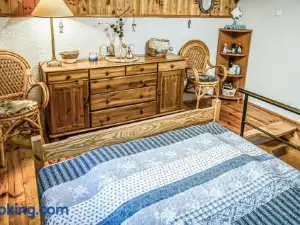 2 Bedroom Amazing Home in Drzonowo