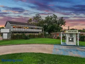 Sunnyside Retreat
