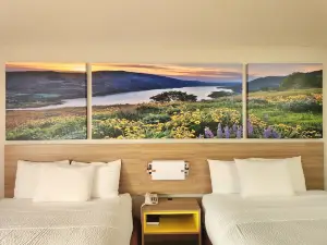 Days Inn by Wyndham Lumberton