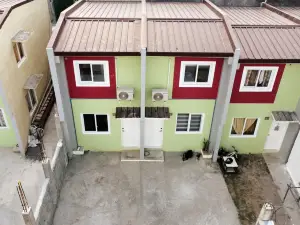 Cozy Secured Transient House near Robinson Mall