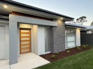 BRAND NEW! Close to the Hospital