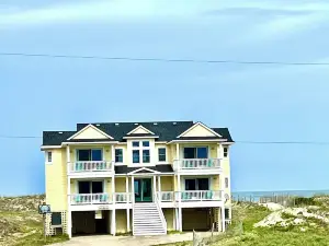 OceanFront Row,on Beach,PrivatePool,Hottub,Sleeps 16,Pet Friendly, Plus Updates!