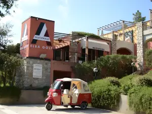 阿雷葛羅塔利亞厄爾巴高爾夫酒店